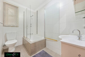 18 Provan Street, Barrack Heights, NSW 2528 AUS