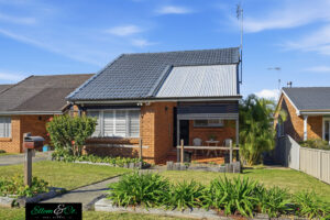 1/8-10 Meadowbank Place, Barrack Heights, NSW 2528 AUS